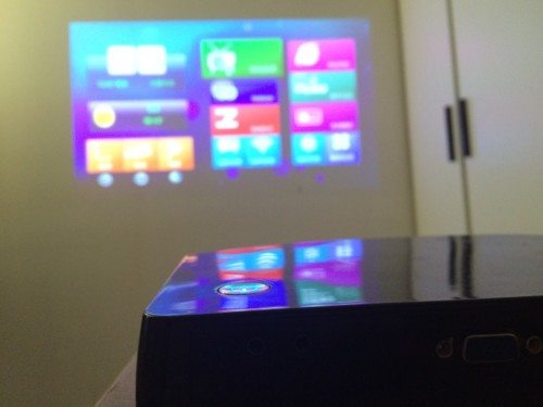 “無屏電視”麗彩云投智能投影儀C1評測