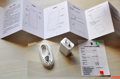 讓世界立體 大巨龍裸眼3D平板拆解