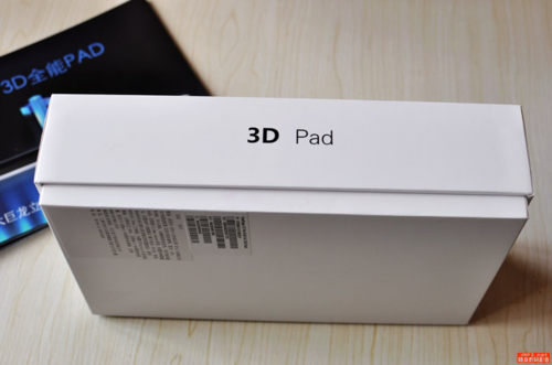 讓世界立體 大巨龍裸眼3D平板拆解