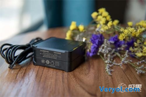 比書還小的300寸巨屏電視:極米芒果小覓體驗(圖5)