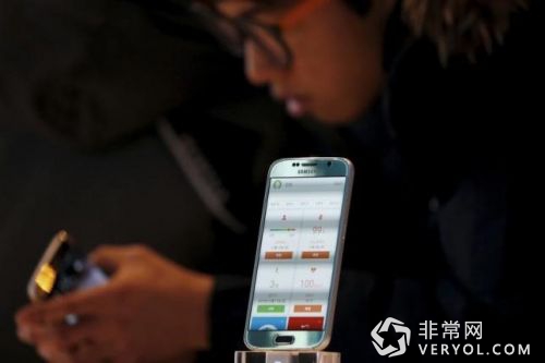 三星手機(jī)升級(jí)計(jì)劃本周啟動(dòng):每12個(gè)月升級(jí)(圖1) 01