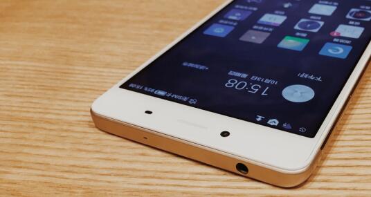 不賺錢不求量，中國(guó)移動(dòng)為何堅(jiān)持自主研發(fā)的品牌手機(jī)?(圖4)