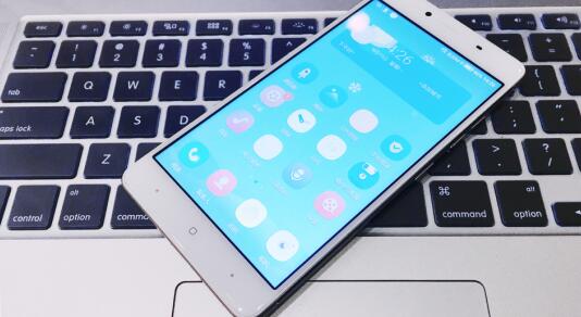 中國移動N2手機成校園神機，高性能低價格成誘惑原力(圖1)