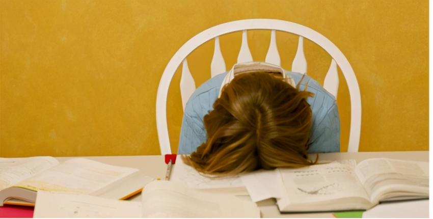 當“借錢雞娃”遇上“躺平”一族，誰還關心在線教育死活？(圖1)