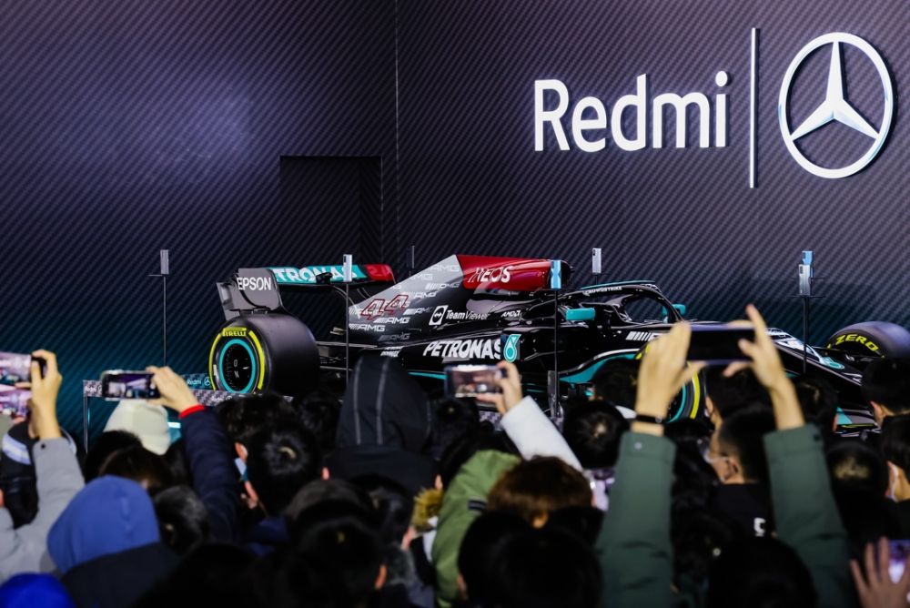Redmi K50電競版首發(fā)，聯(lián)名梅賽德斯-AMG F1車隊打造硬核旗艦(圖3)