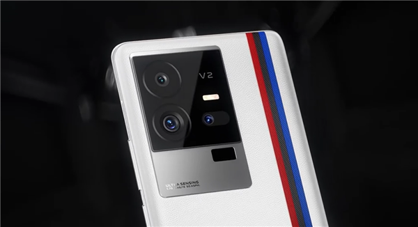 頂配5999元 iQOO 11 Pro手機(jī)發(fā)布：二代驍龍8雙芯旗艦