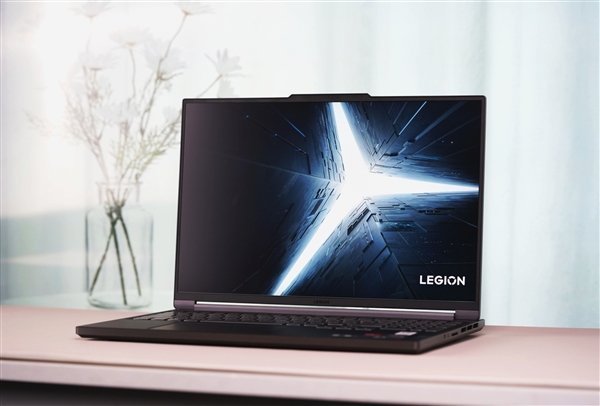 滿血3A平臺！聯(lián)想拯救者R9000X 2022圖賞