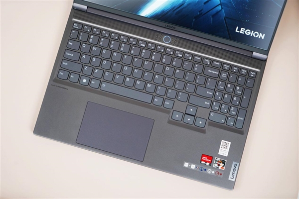 滿血3A平臺！聯(lián)想拯救者R9000X 2022圖賞