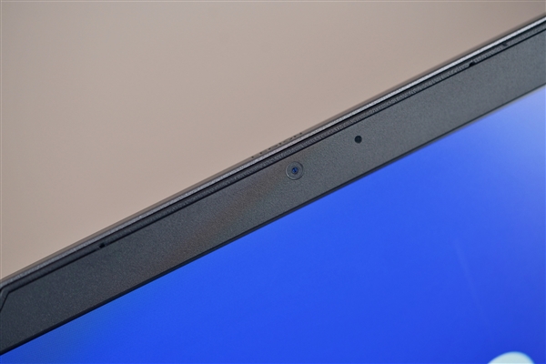 滿血3A平臺！聯(lián)想拯救者R9000X 2022圖賞