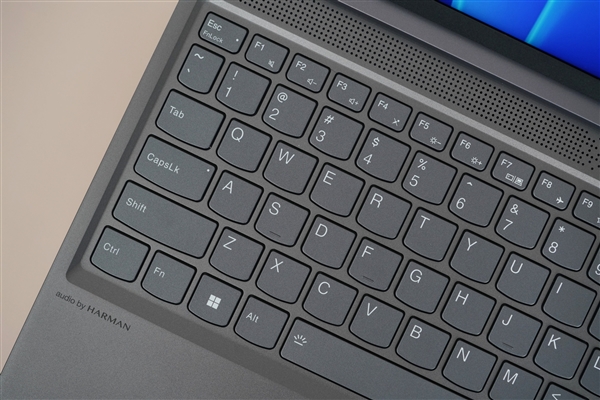 滿血3A平臺！聯(lián)想拯救者R9000X 2022圖賞