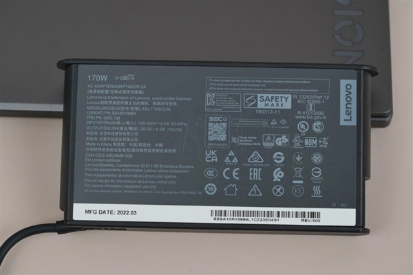 滿血3A平臺！聯(lián)想拯救者R9000X 2022圖賞