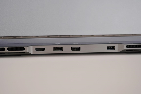 滿血3A平臺！聯(lián)想拯救者R9000X 2022圖賞