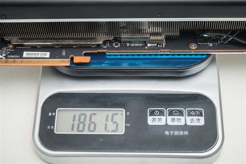 AMD RX 7900 XTX/XT深度評測：死死咬住4080 拒絕一家獨大！