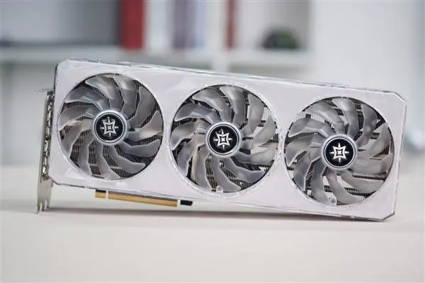 釋放DLSS 3強(qiáng)大魔法，影馳RTX 40系高幀暢玩《霍格沃茨之遺》(圖8)