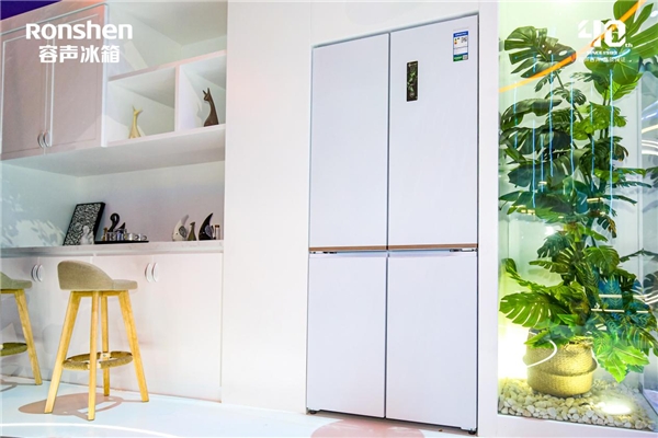 實(shí)力破圈！容聲冰箱“黑科技”亮相抖音618奇妙派對(duì)！(圖2)