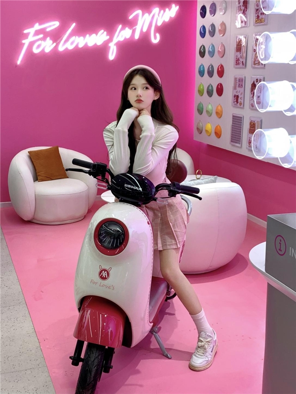 愛(ài)瑪晴天電動(dòng)車(chē)萌趣可愛(ài)颯爽強(qiáng)勁，“暖冬行動(dòng)”中值得入手的爆款車(chē)型(圖5)