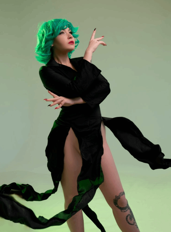 永恒女王瑪莉卡Cos照分享：神仙顏值 身材誘人