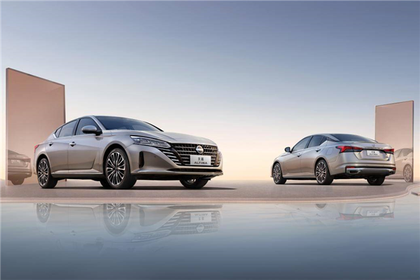 一代經(jīng)典或?qū)⒈惶娲∪债a(chǎn)天籟海外版將于2025年停產(chǎn) 加速推進電氣化進程