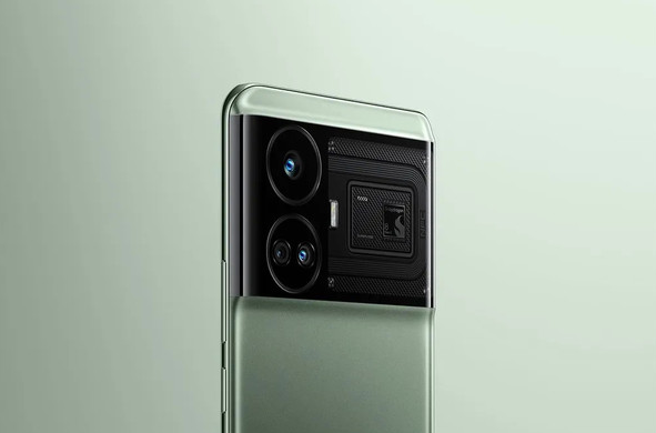 驍龍8 Gen2直屏旗艦！真我GT Neo6證件照出爐：砍掉塑料支架