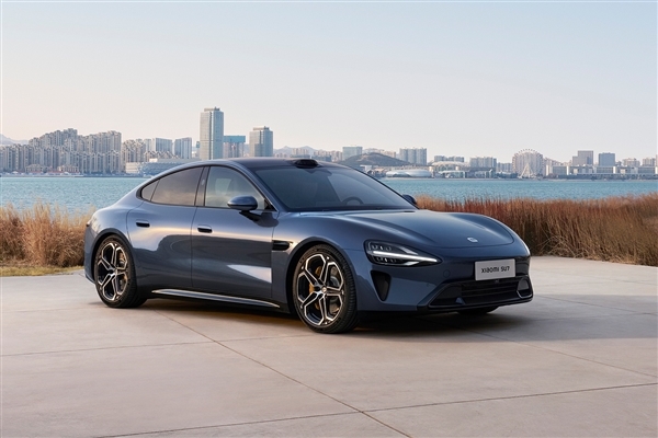 今年產(chǎn)能賣(mài)完了 雷軍：小米SU7鎖單輛超7萬(wàn)臺(tái)