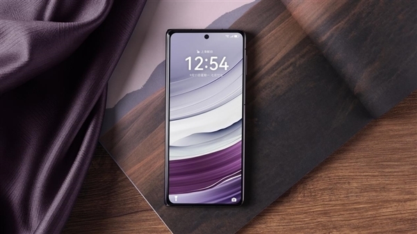 可靠全能屬性坐實行業(yè)標(biāo)桿 新年購禮就選華為Mate X5