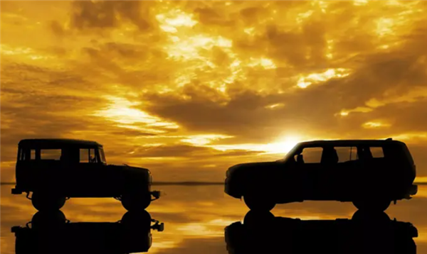 定了！全新豐田普拉多明年國產(chǎn)：買它還是坦克500？