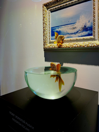 俄羅斯保安逆天操作：上班無聊竟然把藝術(shù)品吃了