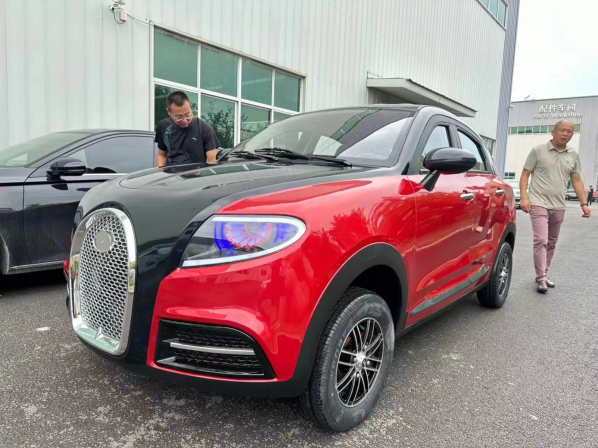 從保時捷到布加迪全都有 中國老頭樂廠商驚到老外一整年