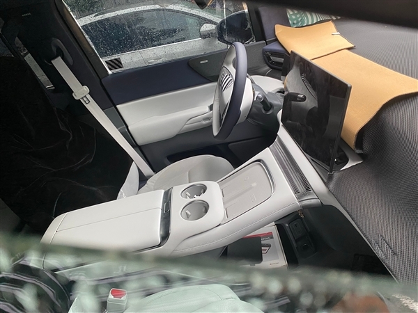 “年輕態(tài)”MPV 小鵬X9高清諜照曝光：溜背造型實(shí)屬罕見