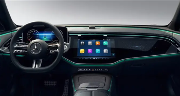 40萬級(jí)轎車天花板！全新一代國(guó)產(chǎn)奔馳E級(jí)今晚首發(fā)：現(xiàn)款44.01萬起