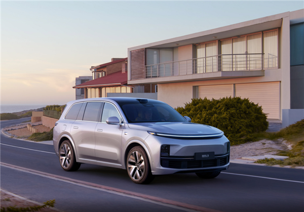 新增荔枝播客App！理想L系列將迎OTA 5.0.2：支持一鍵播放、訂閱等功能