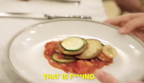 你敢吃嘗嘗嗎！網(wǎng)紅小哥訓(xùn)練老鼠當(dāng)廚師：還做菜給朋友吃