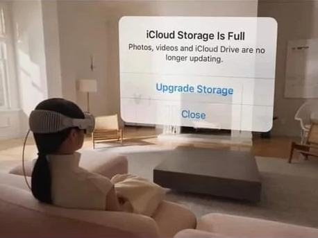 快被蘋果Vision Pro的梗圖笑死！它讓世界變得更詭異魔幻了