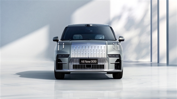 全新極氪009官宣：搭載全球充電速度最快的量產(chǎn)電池 實測10-80%不到11分鐘