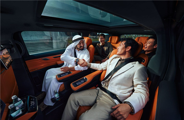 “陸地空客”爭奪MPV霸主地位 LEVC翼真L380有多強(qiáng)(圖6)