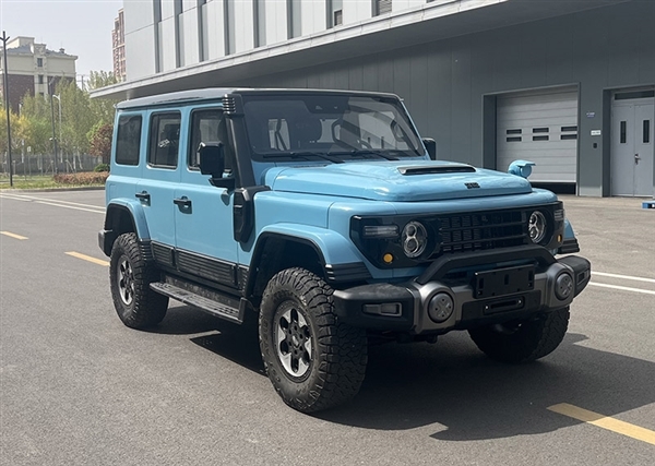 國產(chǎn)硬派越野元老！北汽制造212將于7月25日預(yù)售：現(xiàn)款9.99萬起