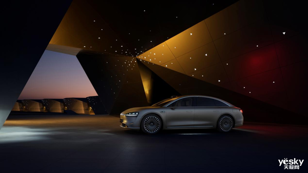 華為系首款MPV已在路上：百萬級旗艦大作 大招滿滿