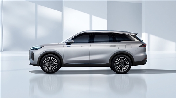 14.77萬(wàn)起 奇瑞瑞虎8L開(kāi)啟預(yù)售：全系國(guó)產(chǎn)最強(qiáng)2.0T+8AT