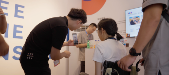 和他們聊了聊 我才知道華為為什么要“吃力不討好”