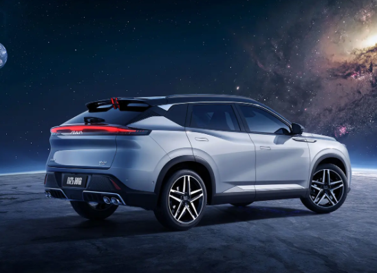 不到10萬(wàn)就能拿下！搭載1.5T雙電機(jī)混動(dòng)系統(tǒng) 東風(fēng)風(fēng)神皓瀚上市