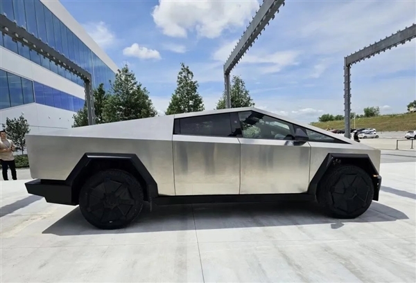 不銹鋼生銹怎么辦 特斯拉賽博皮卡官方貼膜推出：賣4萬多