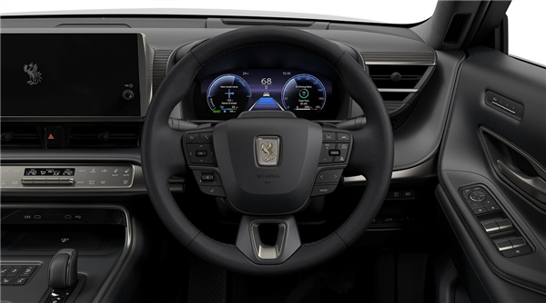 日本VS英國(guó)！豐田世極SUV、勞斯萊斯庫里南同框：氣場(chǎng)不輸