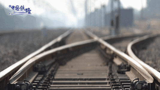 高鐵列車沒有方向盤 怎么拐彎：終于懂了