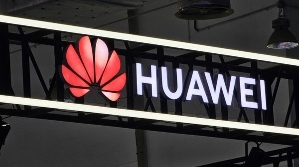 重拳出擊！華為起訴兩人侵害商標(biāo)權(quán) 要求賠償75萬(wàn)元