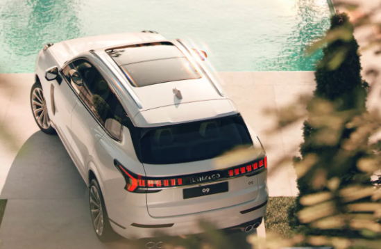 24.79萬起！領(lǐng)克09 MHEV車型下調(diào)1萬元：定位中大型SUV