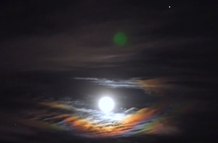 就在今晚 火星將與月亮“同框”