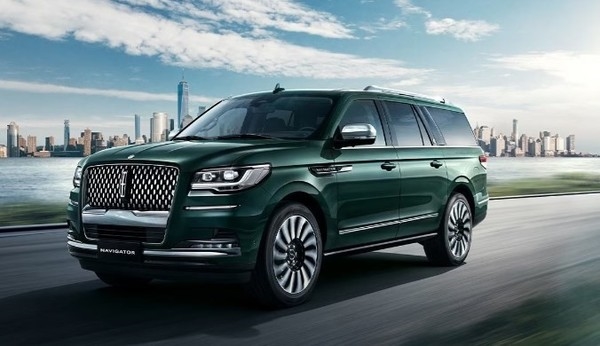 4S店回應(yīng)男子100多萬買林肯因故障維權(quán)被客服嘲諷：其中有誤會(huì)