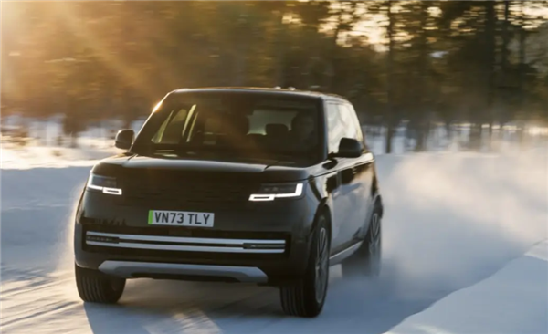 SUV大哥光環(huán)不減當(dāng)年！路虎：等待購(gòu)買純電攬勝的用戶已近4萬(wàn)人