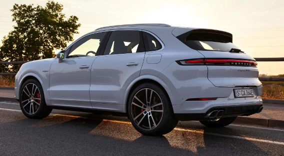 首次進入國內市場！保時捷卡宴Turbo混動版上市 動力配置史上最強