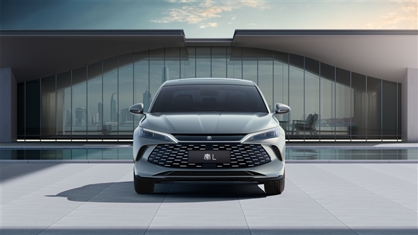 打的就是合資燃油 比亞迪秦L內(nèi)飾官圖發(fā)布：首搭山水畫境座艙